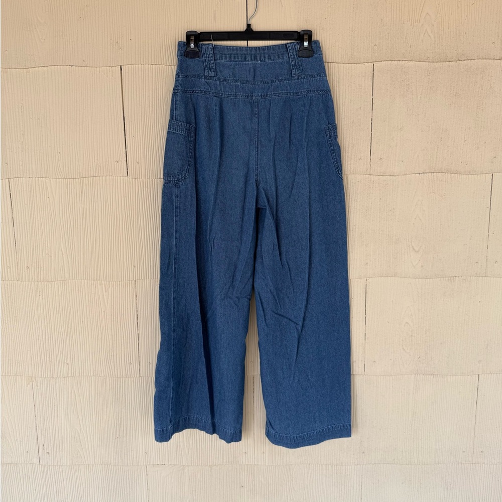 American Eagle High Rise Wide Leg Cargo Button Jeans - Picture 2 of 4
